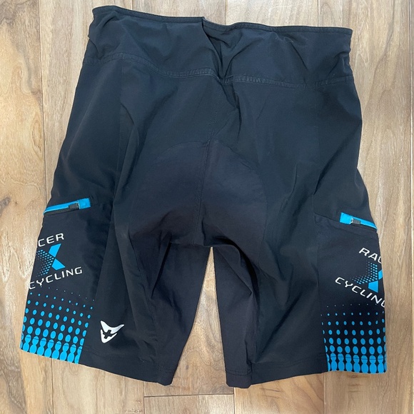 Like New Youth Men's Mountain Biking/Racing Shorts - Picture 7 of 10